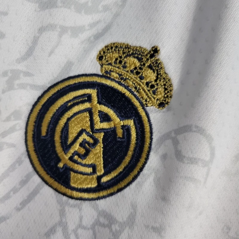 Real Madrid Dragon Special Edition - Image 3