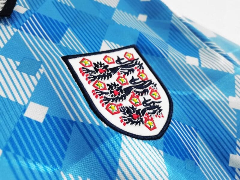 England third 1990 Retro kit online india – Customizable - Image 3